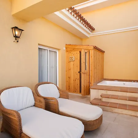 Palm Oasis Hotell 3*